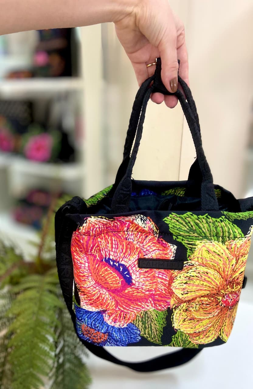 Comprar Lancheira Ziriguidum Max Floral Paraíso Bordado FARM ETC