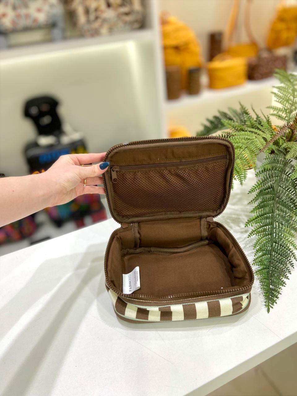 Fleuriセット Comprar Necessaire Xero Coletânea Tropical FARM ETC - Alto Inverno