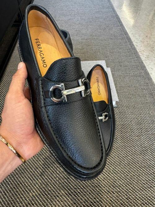 Comprar Salvatore Ferragamo