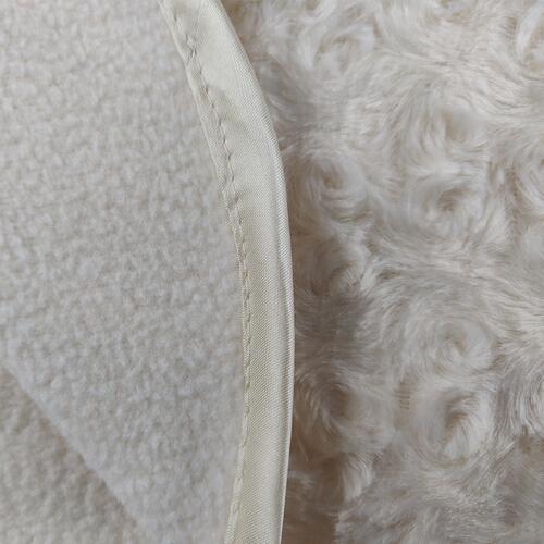 Cobertor Para Beb Peludinho De Florzinha 1,50m X 1,00m Com Cabide Petit Baby - Marfim