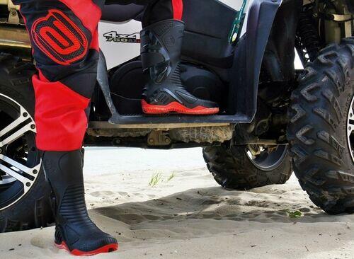 Bota Impermeável para Trilha de Quadriciclo