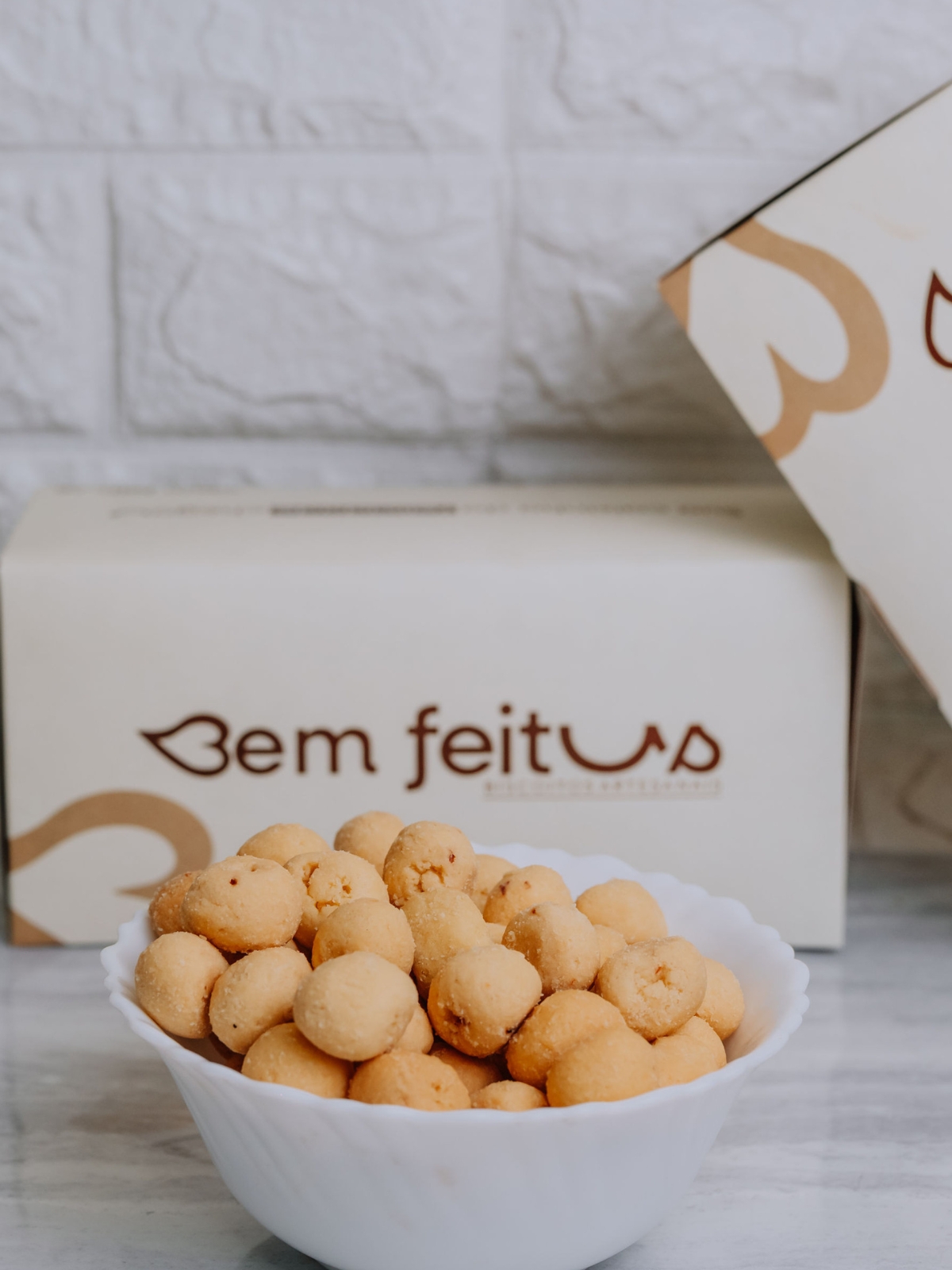 Biscoito Bolinha de Alho | Bem Feitus - de R$15,67 a R$53,89