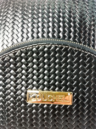 Mochila Vick - Couro Tressê Trança Preto c/ Relax Preto