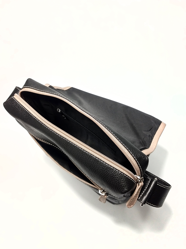 Bolsa Carteiro Duda - Couro Relax Preto c/ Bege