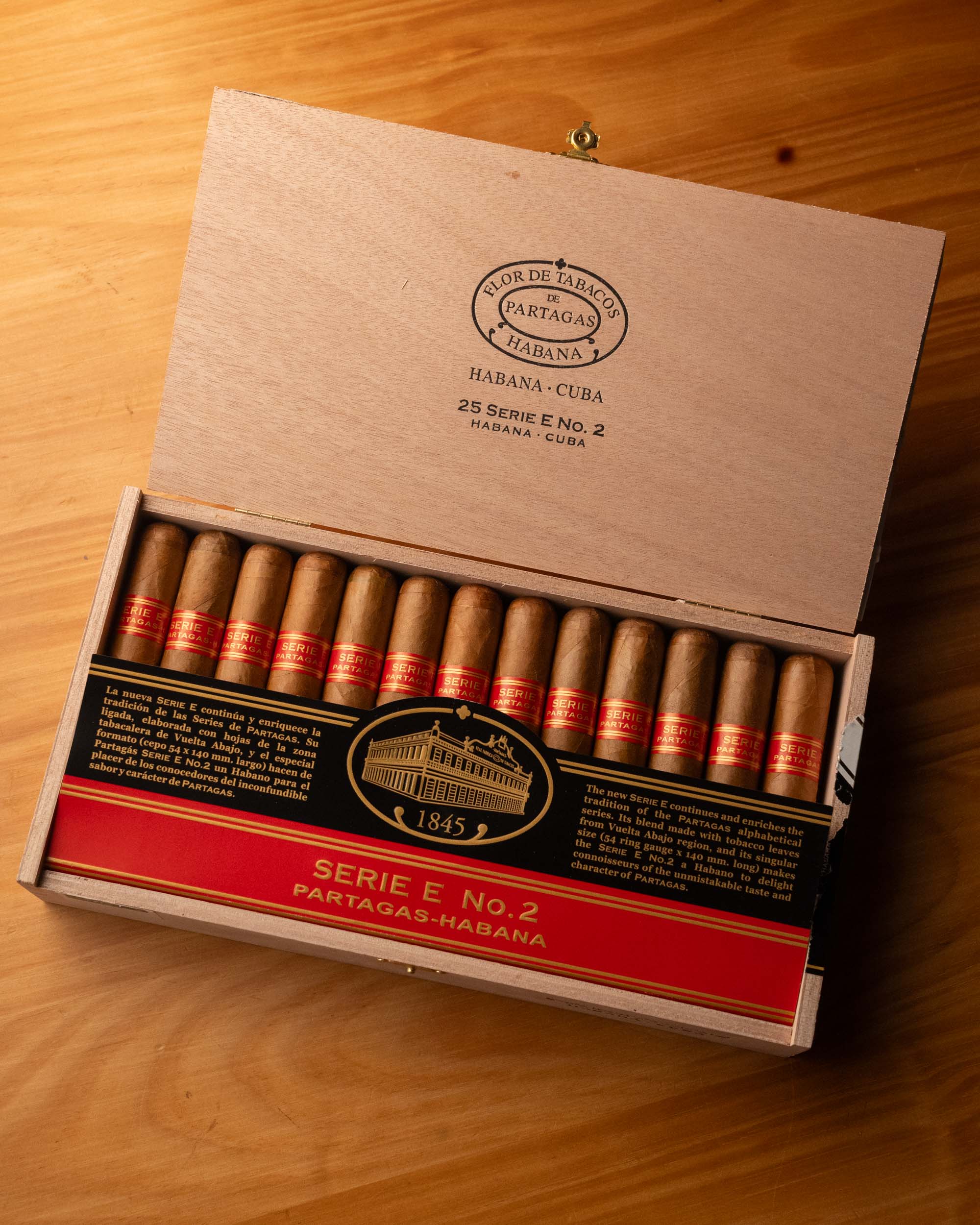 Comprar Charuto Partagas E2 - Caixa (25) - Charutos Online, Umidores e ...