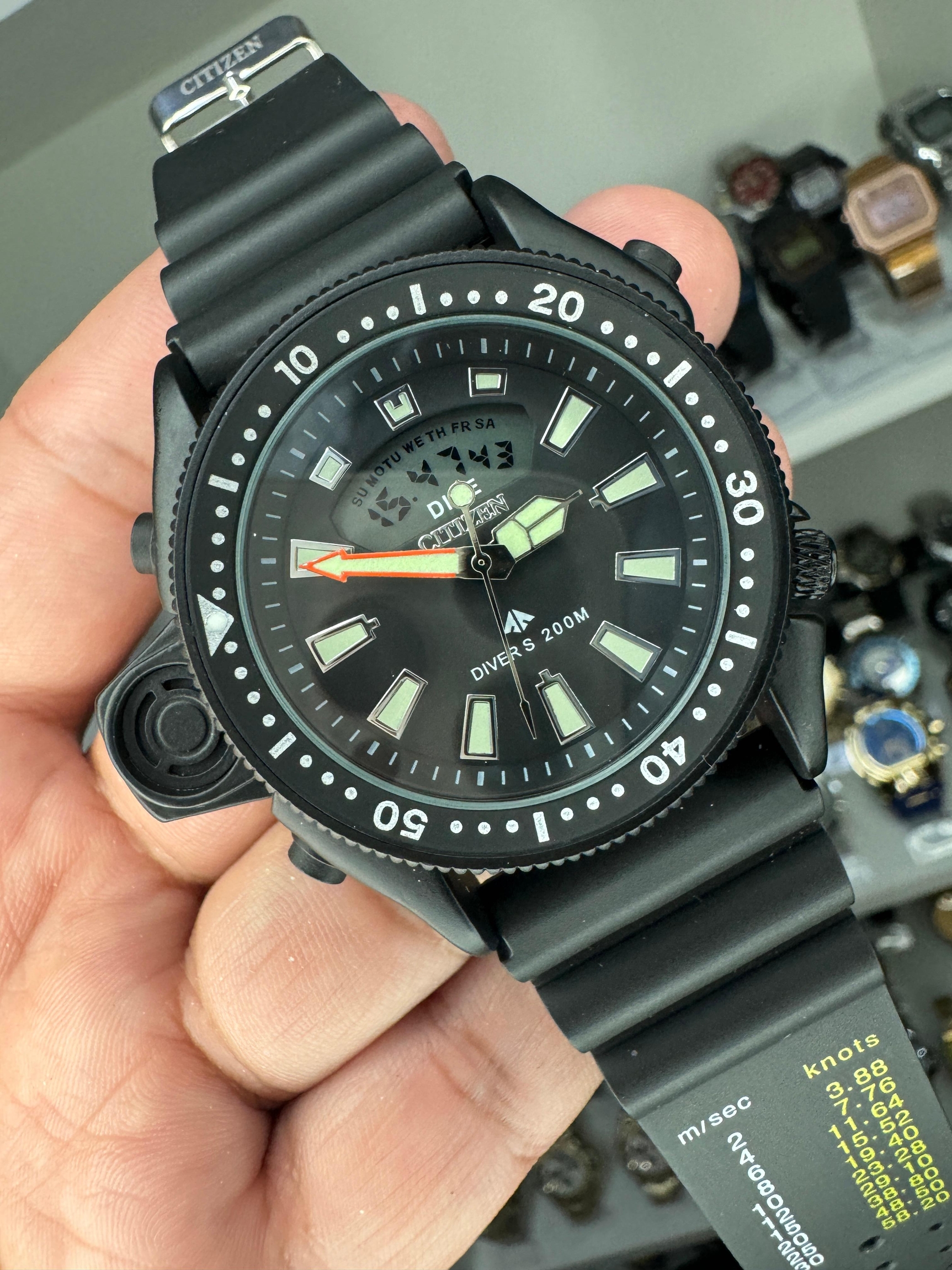 CITIZEN AIR DIVER'S 200M ブラック Comprar Relógio Citizen Aqualand Metal preto 2024 c/caixa a prova