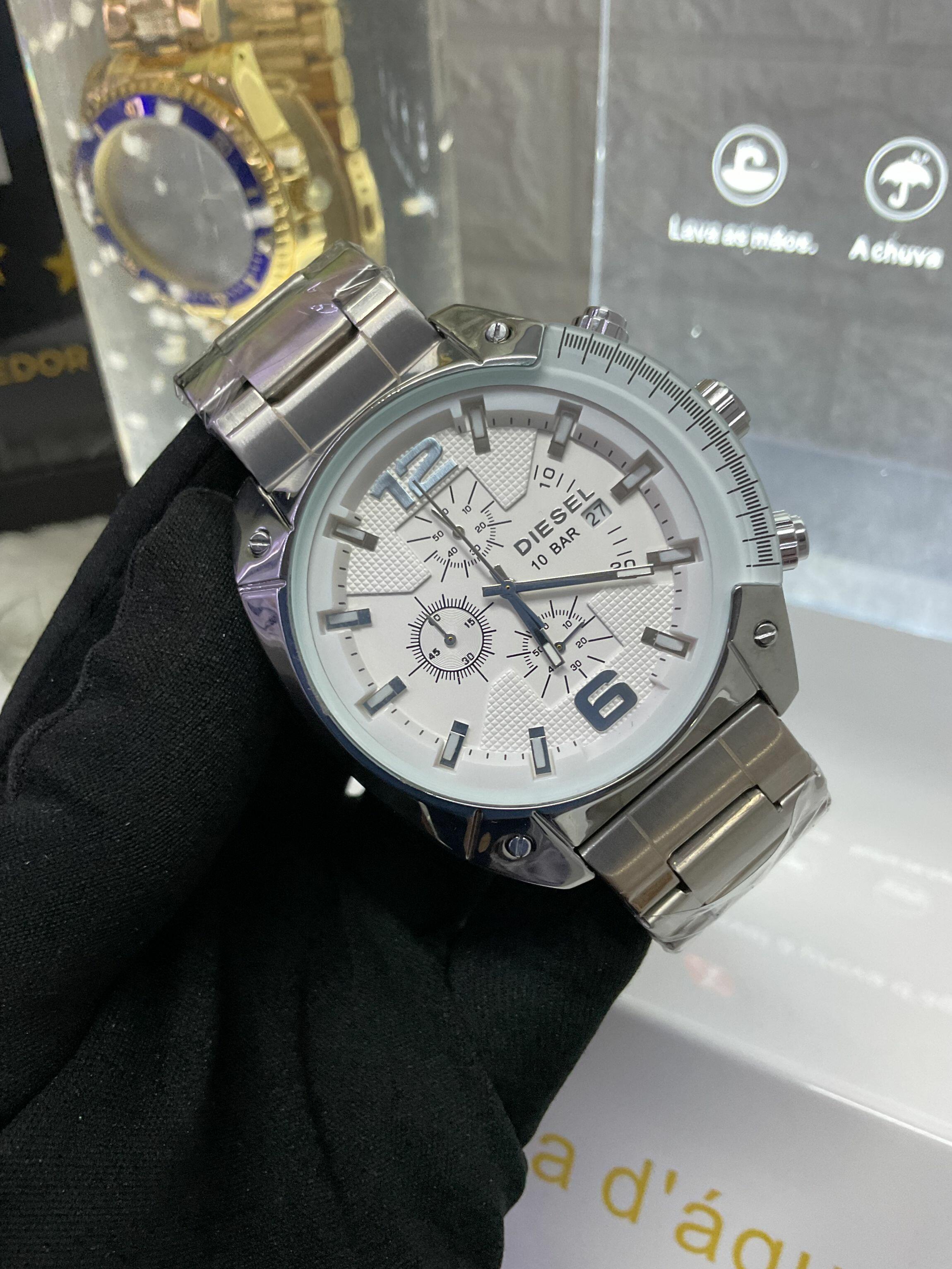 Relógio Diesel 10bar Overflow Prata/Branco a prova d'água