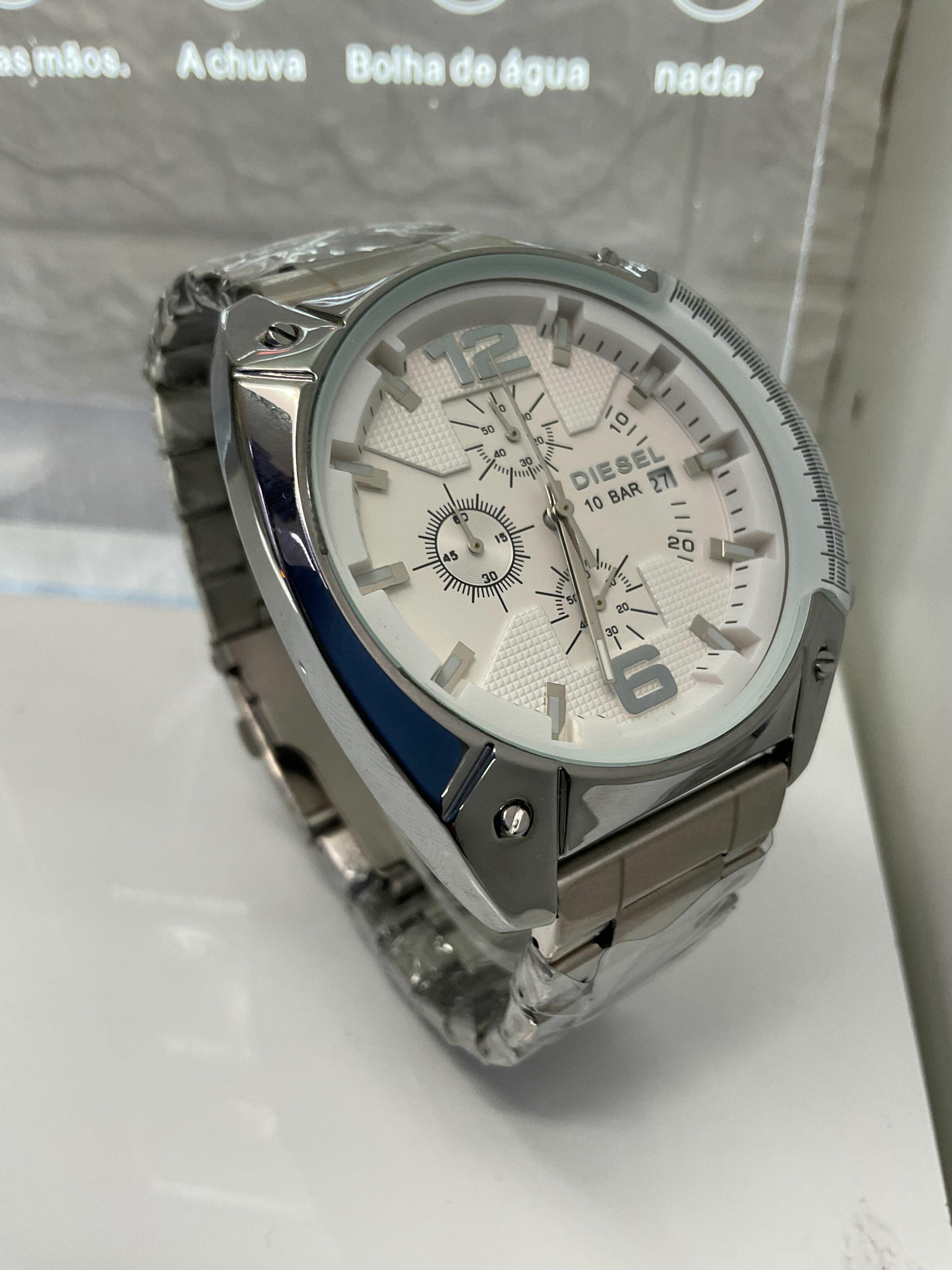 Relógio Diesel 10bar Overflow Prata/Branco a prova d'água