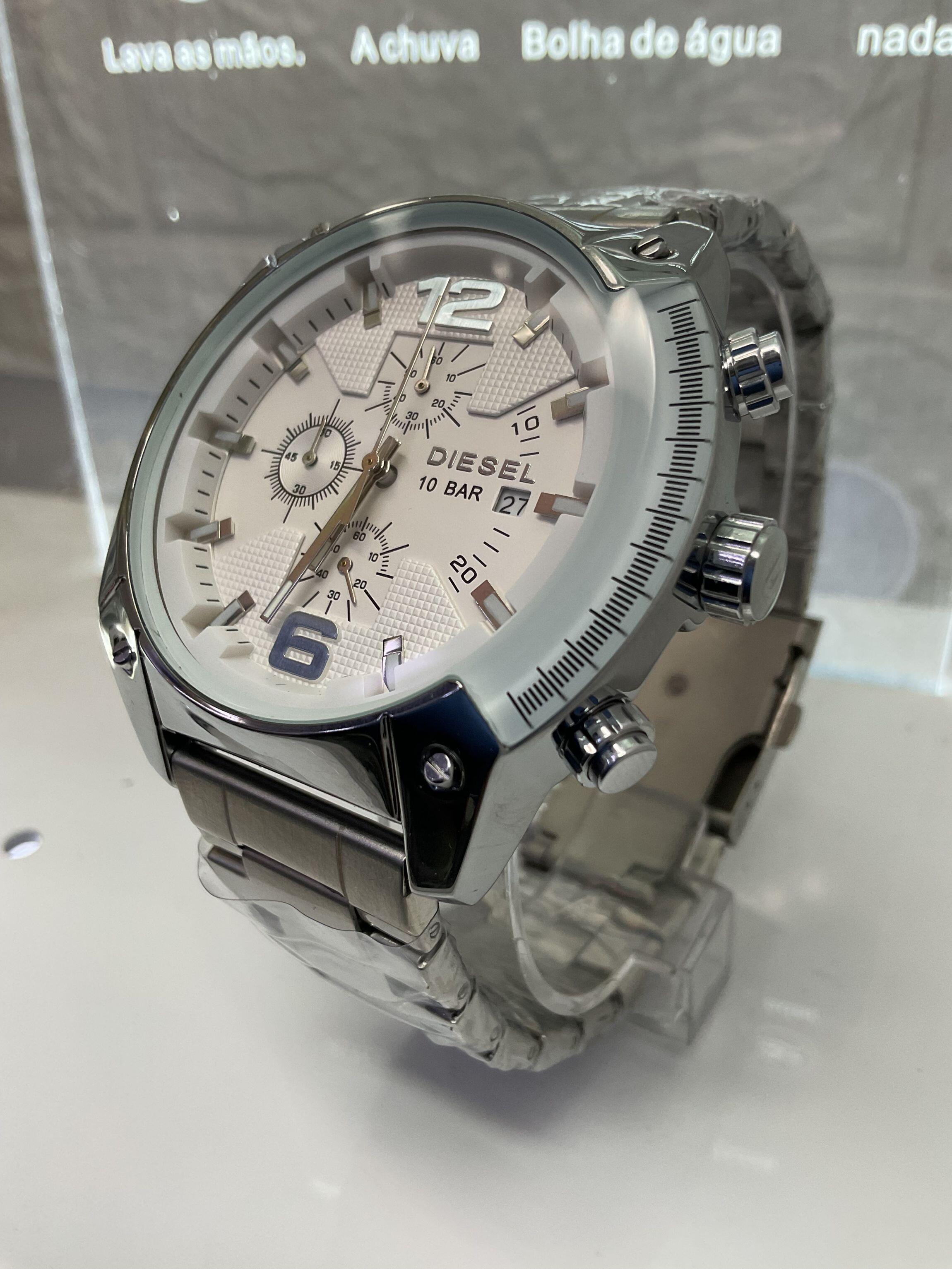 Relógio Diesel 10bar Overflow Prata/Branco a prova d'água
