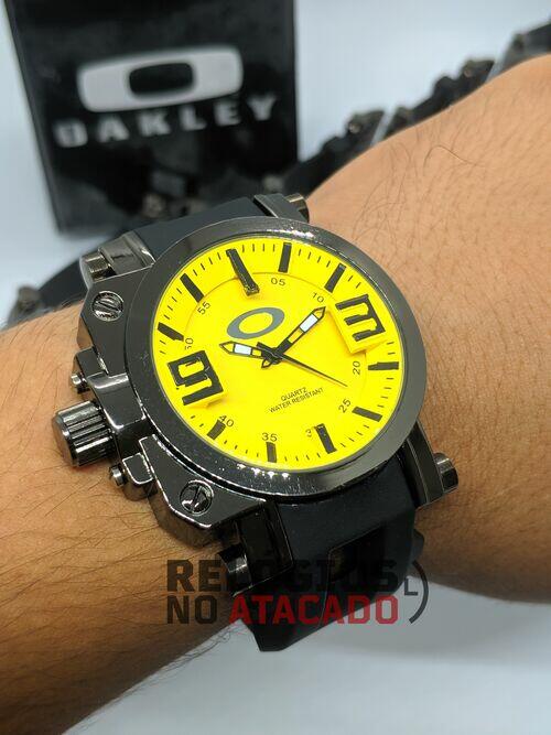 Relógio Oakley Gearbox Titanium Amarelo