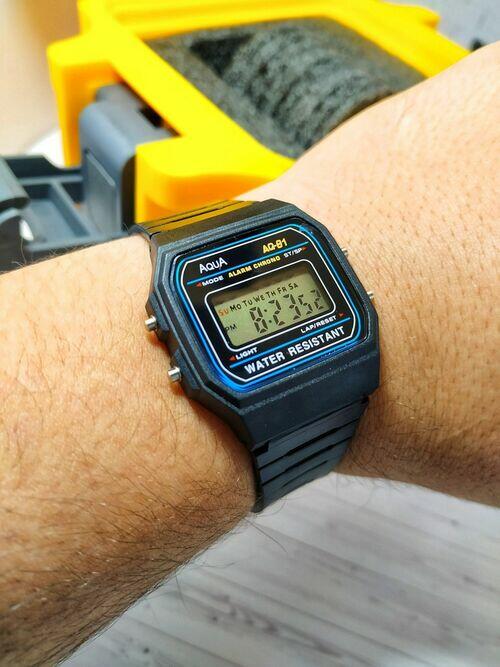 Relógio AquA mini