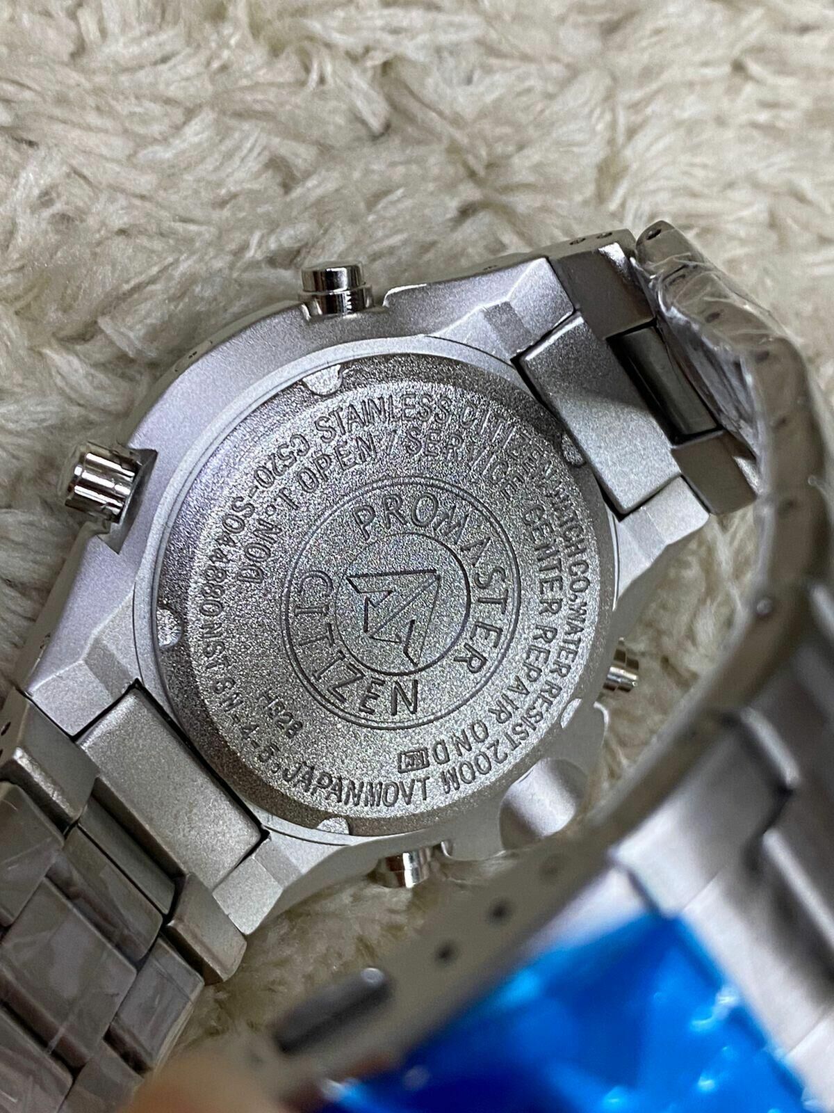 Comprar Relógio Citizen Aqualand Pulseira de aço Prata fundo Preto