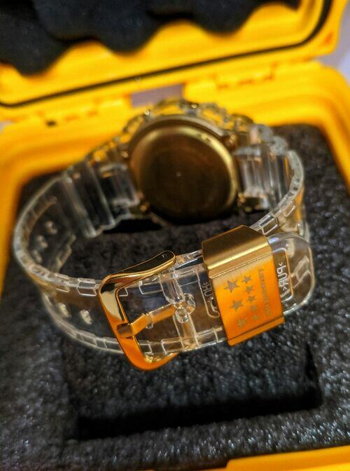 Relógio Masculino G-Shock Transparente Glacier Gold DW-5035E a prova d'agua