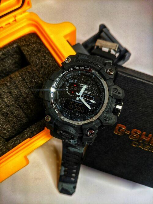 Relógio Militar G-Shock Camuflado Preto digital /analógico - a prova d'agua