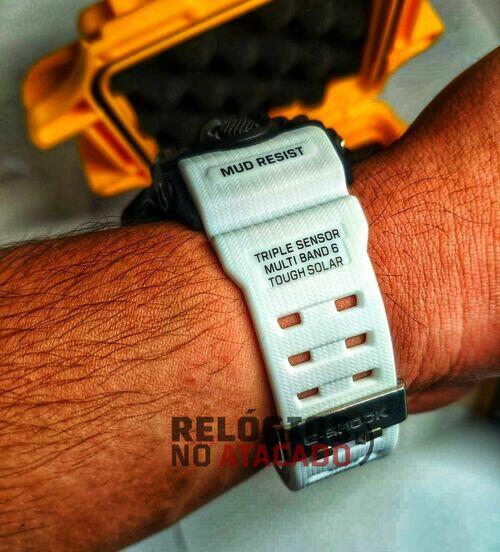 G-shock mudmaster Branco/preto- Linha Gold