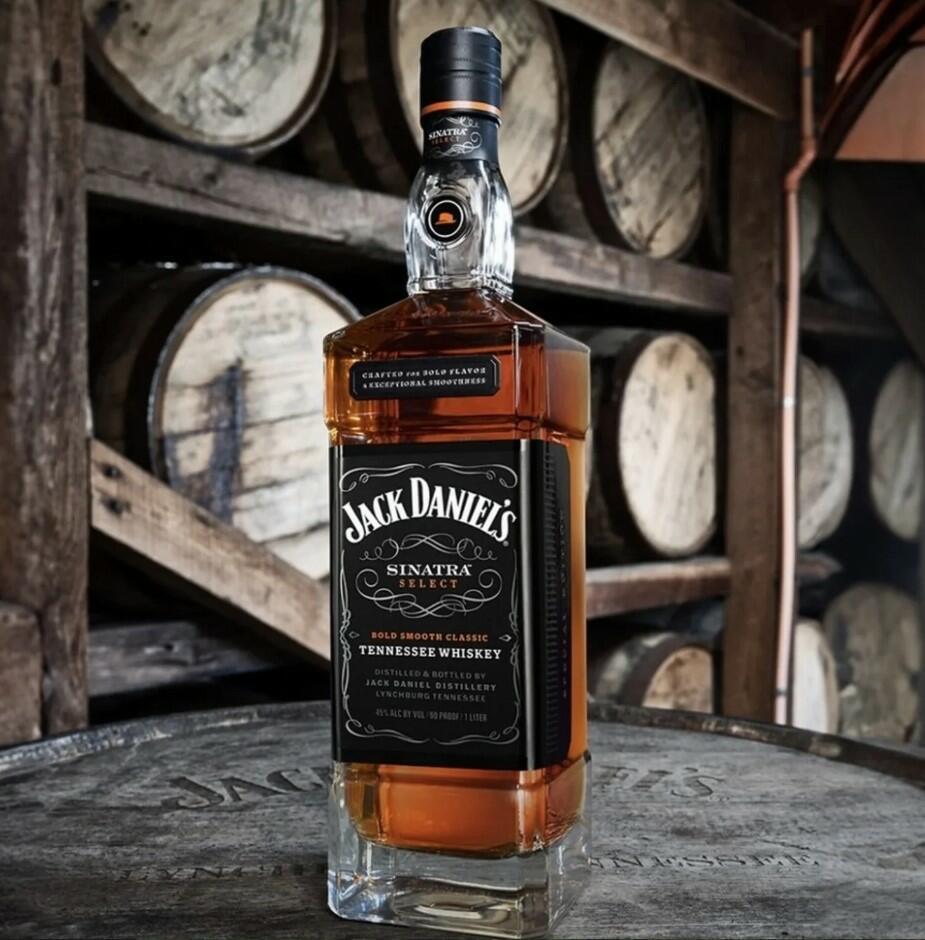 Comprar Whisky Jack Daniels Sinatra 1L - a partir de R$935,75