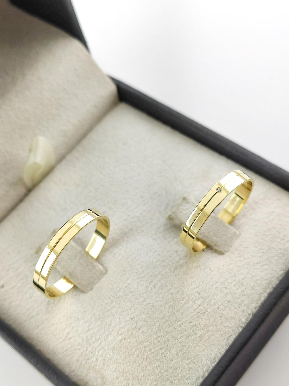 Comprar Par De Alianças Ouro 18k 3mm Reta com friso e zirconia - a ...
