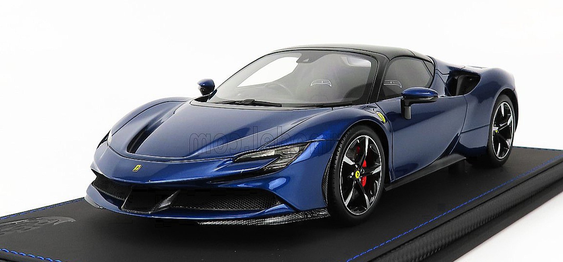Comprar Ferrari SF90 Spider Eletrico Teto Preto BBR Azul 1/18 - a