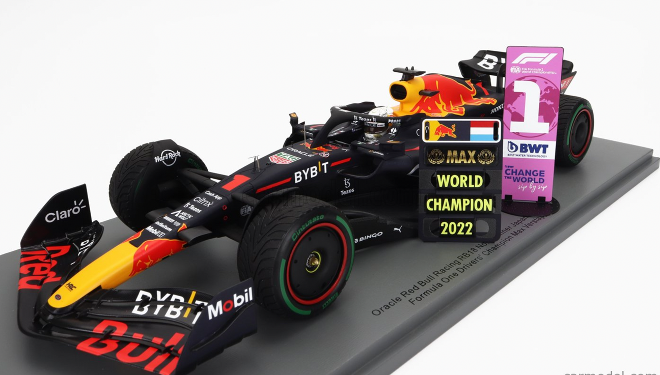 Comprar F1 Red Bull Verstappen Campeão 2022 com Pitboard 1/18