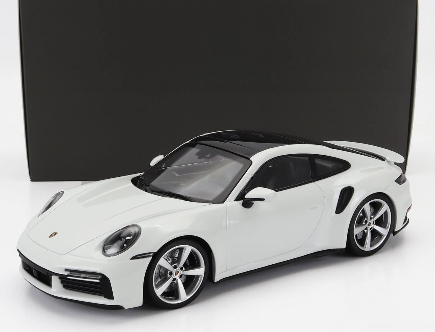 Comprar Porsche 911 992 S Coupe 2021 Branca 1/18 Minichamps - a