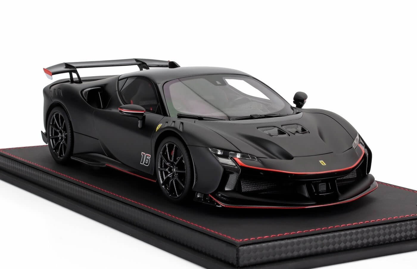 Comprar Ferrari SF90 XX Stradale Charles Leclerc 2024 Preta 1/18