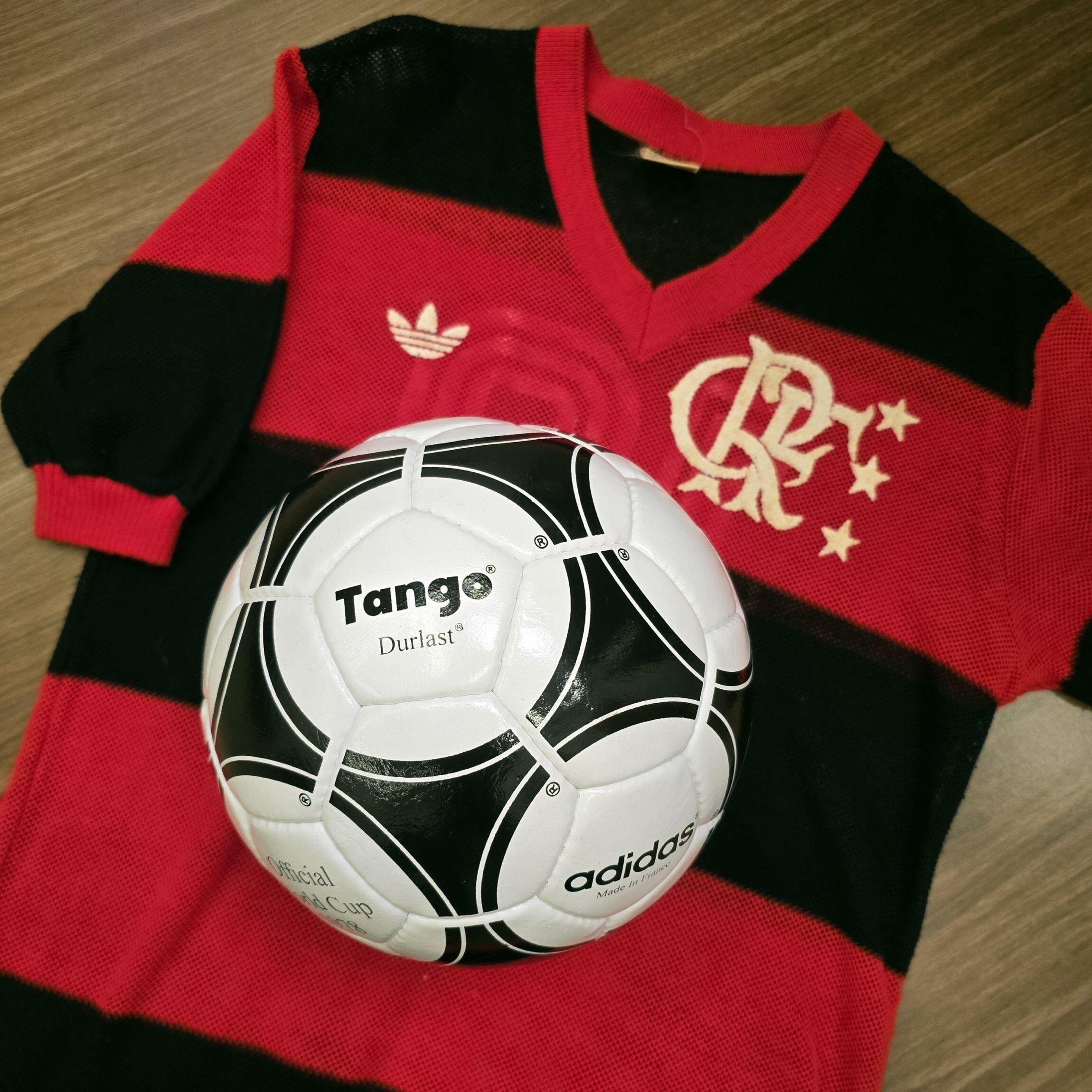 Comprar Bola Adidas Tango Retrô Flamengo Campeão Mundial 1981 e