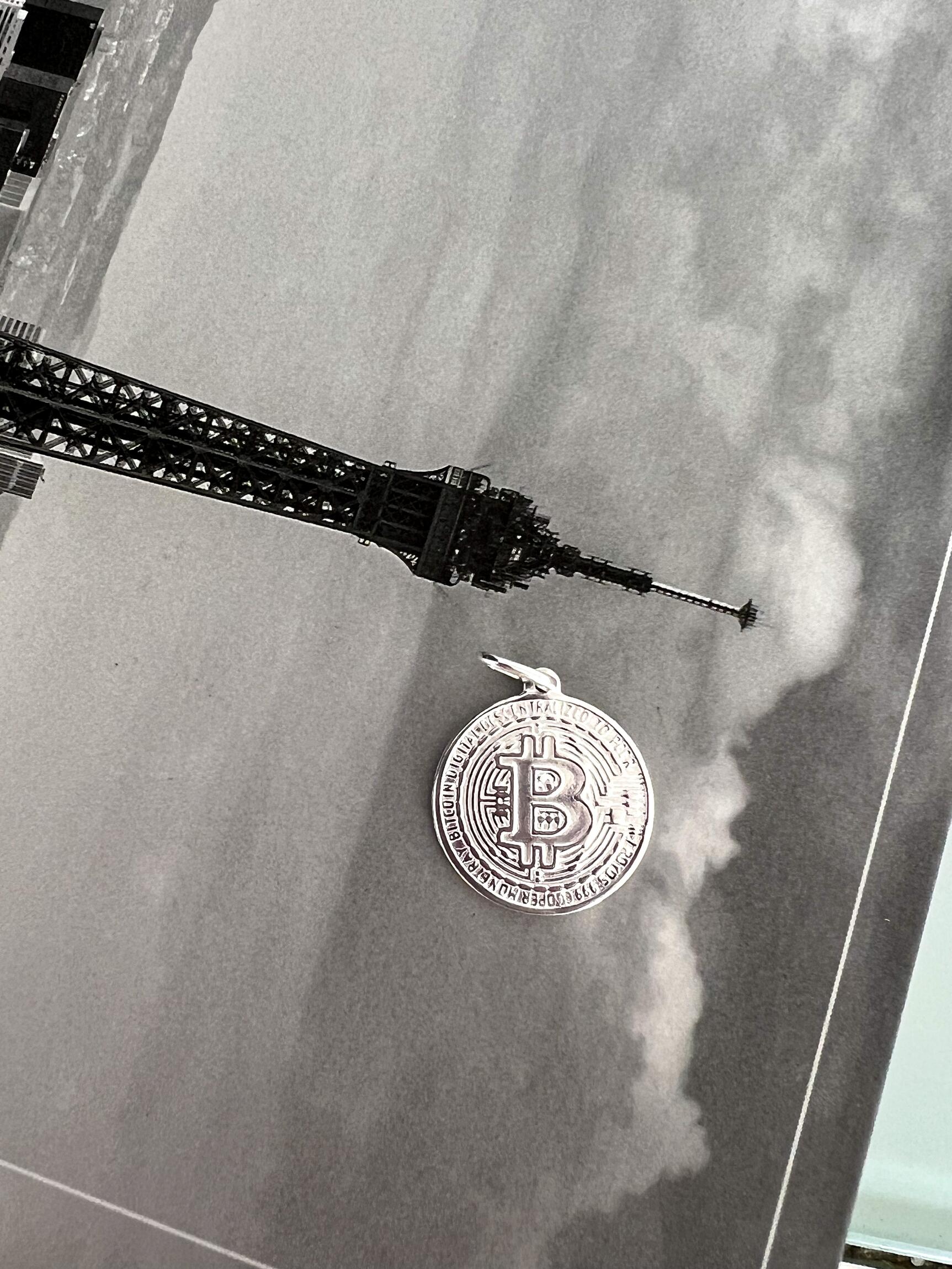 Comprar Pingente Moeda bitcoin - a partir de R$55,79 - R2 Joias